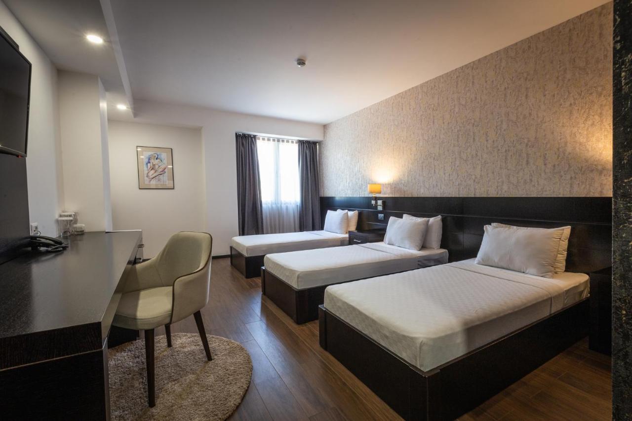 Hotel Sky Gevgelija Exterior photo A room at the hotel