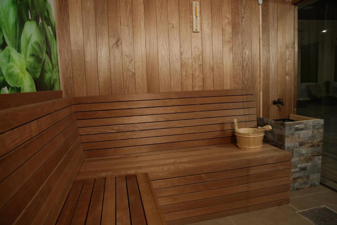 Hotel Sky Gevgelija Exterior photo A Finnish sauna