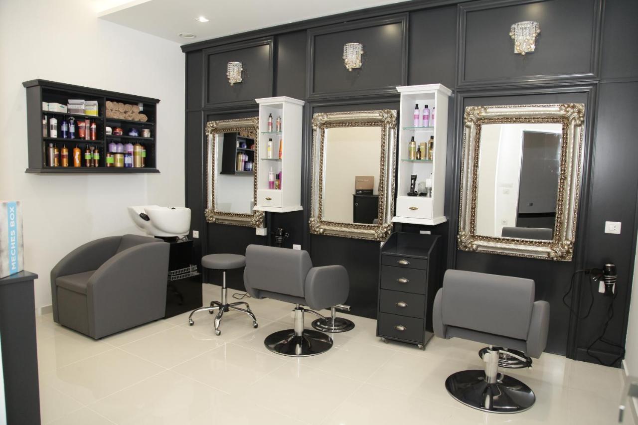Hotel Sky Gevgelija Exterior photo A hair salon in the United States