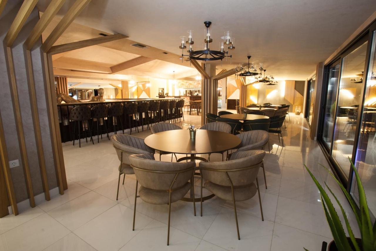 Hotel Sky Gevgelija Exterior photo The lounge at the airport
