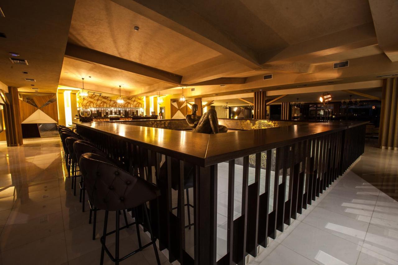 Hotel Sky Gevgelija Exterior photo The bar at the 101 lounge