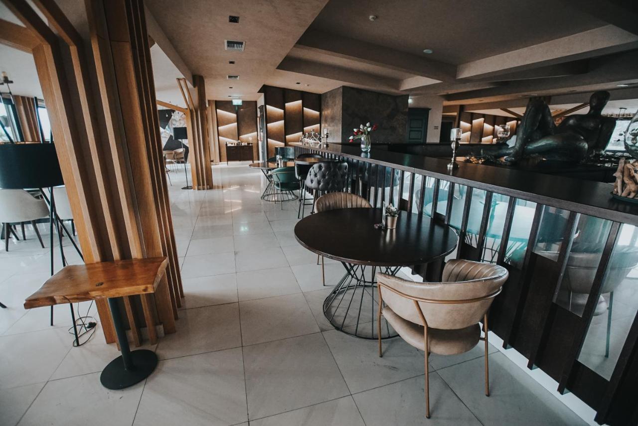Hotel Sky Gevgelija Exterior photo The lounge at the airport